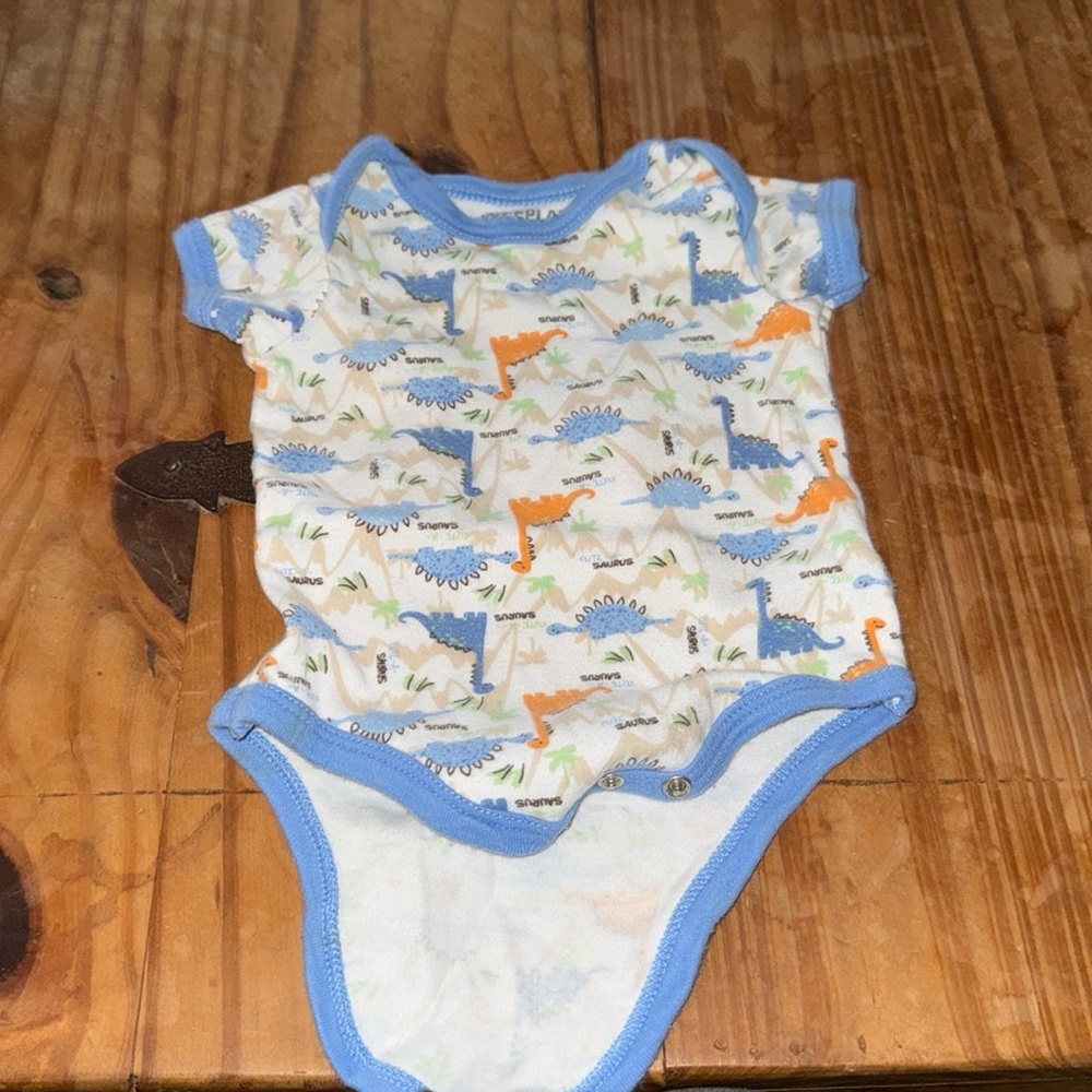 Short sleeve 3-6 month onesie